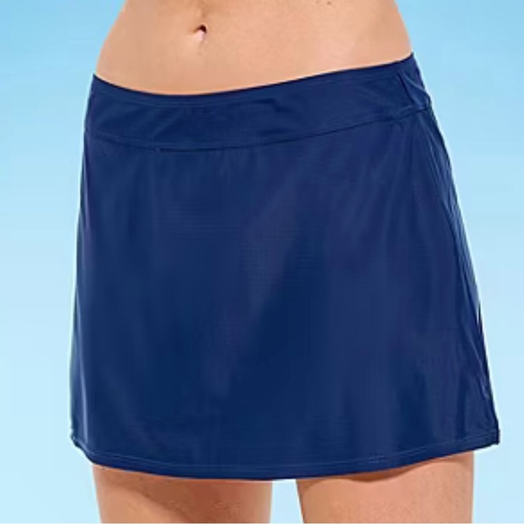 Navy Blue Swim Skirt 24W Mid-rise with tummy control - Picture 1 of 2